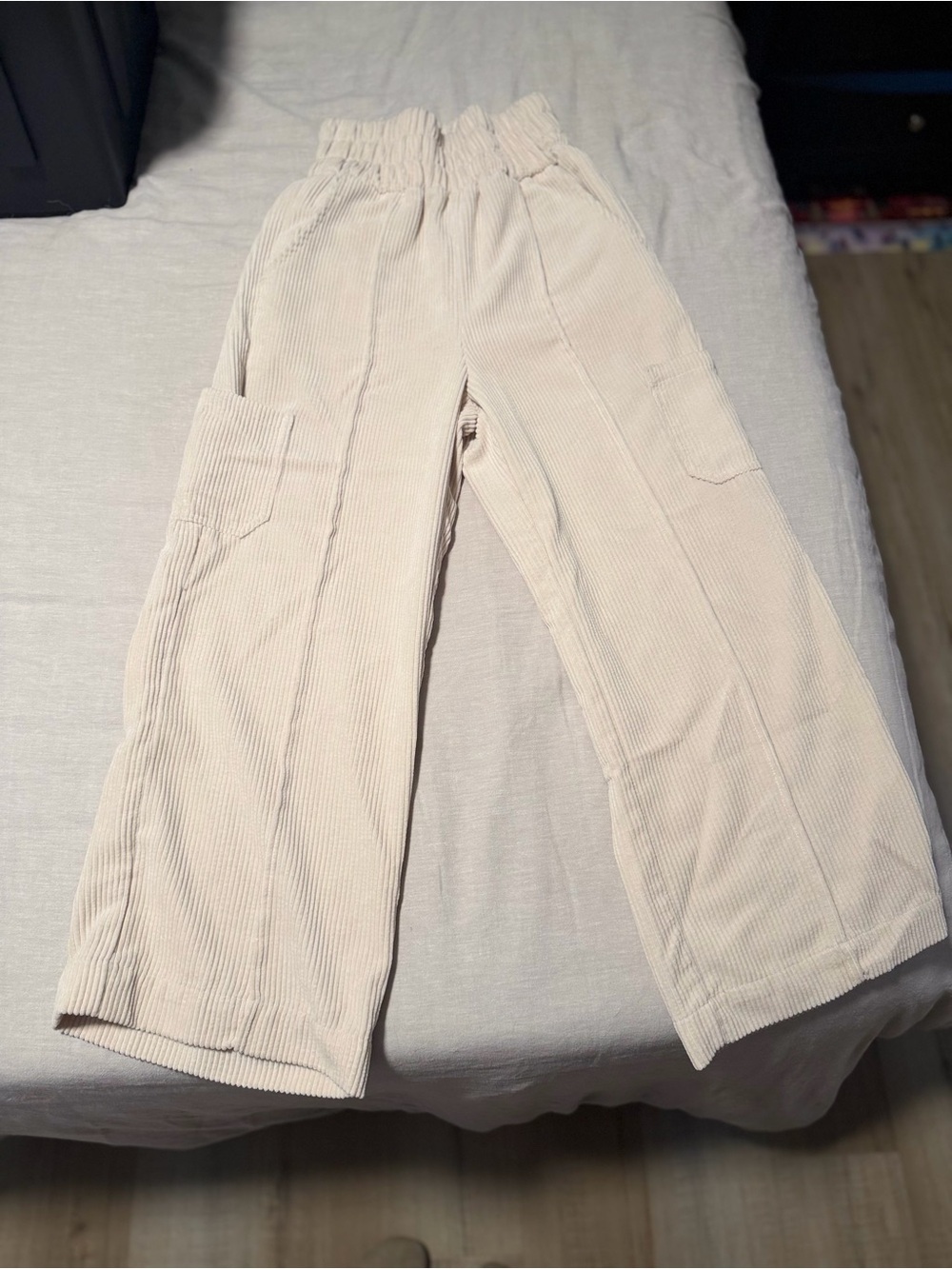 Women’s Cream Corduroy Wide-Leg Pants
